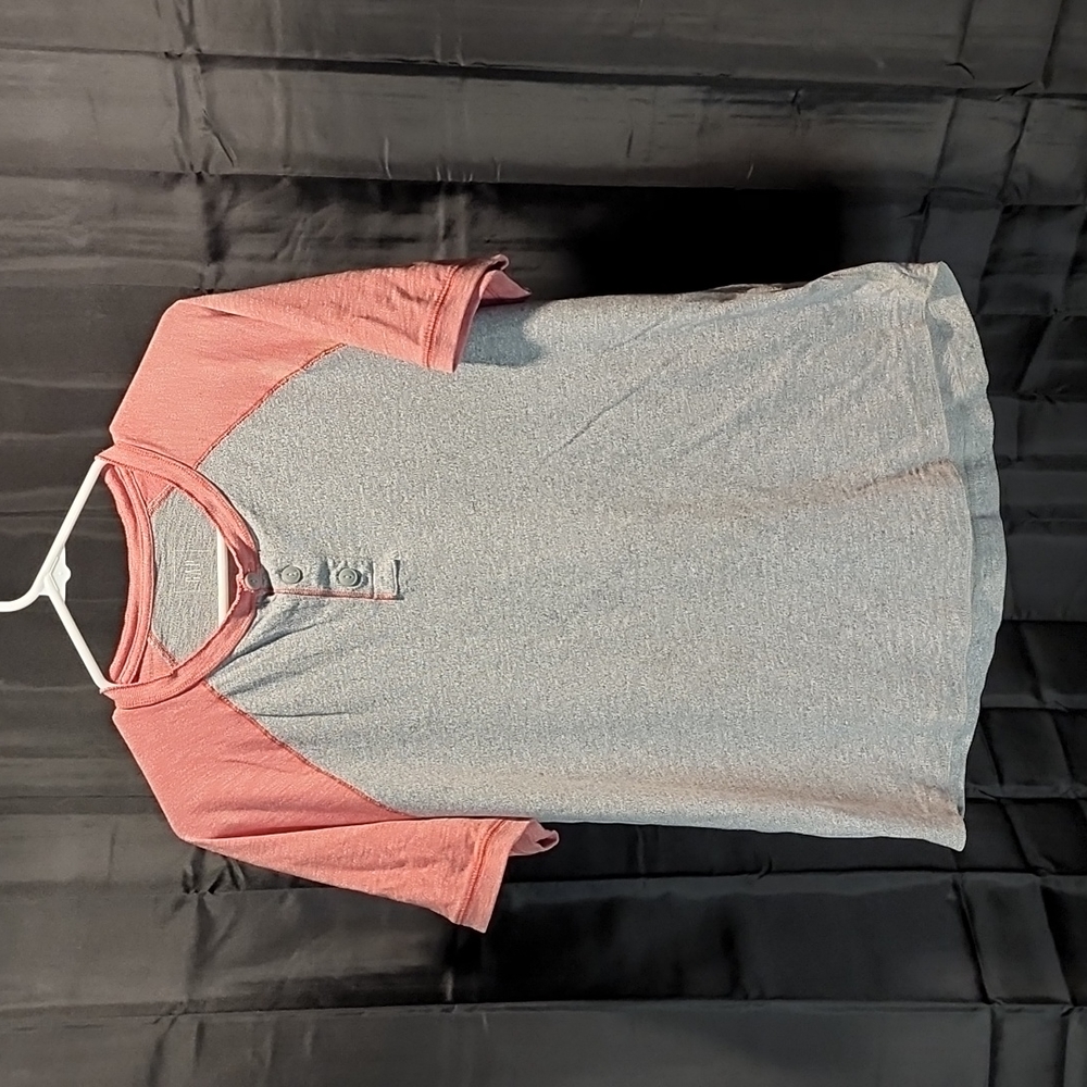 3/$10 GAP 3 Button Shirt Men's Large L